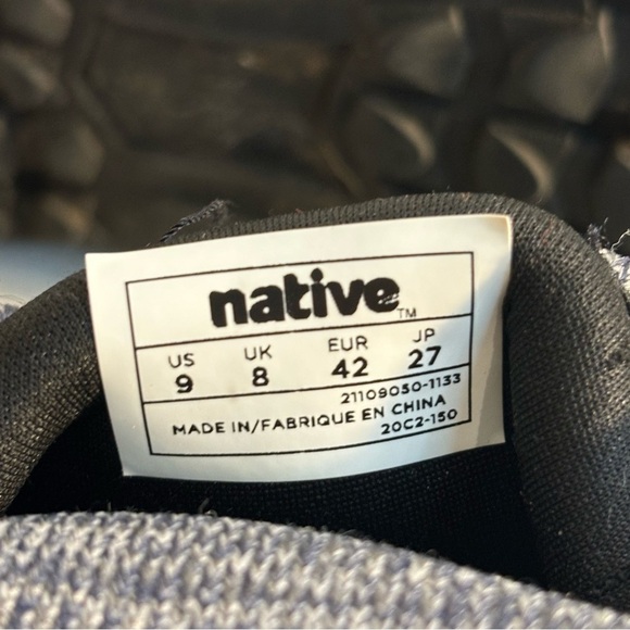 NATIVE Sz 9 Booties Nova Hydroknit Fabric Heather Grey Rubber Sole Pull On Boots - Picture 9 of 9